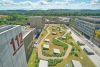 Foto: Bauder. - Das BuGG-Gründach des Jahres 2022: Der genutzte Dachgarten der Hauptfeuerwache Karlsruhe.